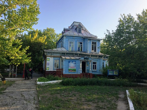 Деревянная усадьба помещика А. М. Жеребцова. Фроловский район.