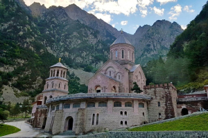 Дарьяльский монастырь